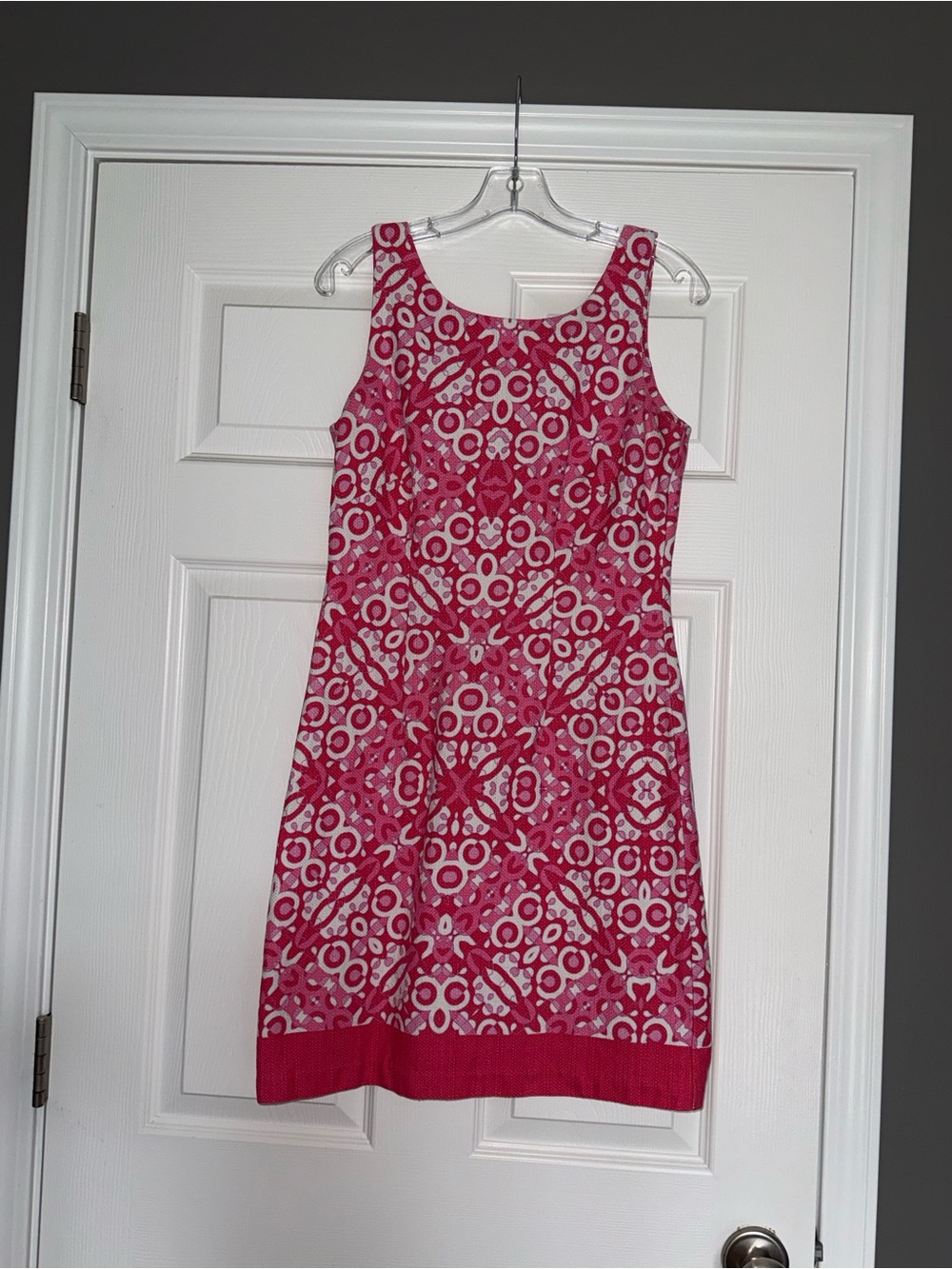 Just...Taylor Fuchsia and White Patterned Sleeveless Shift Dress